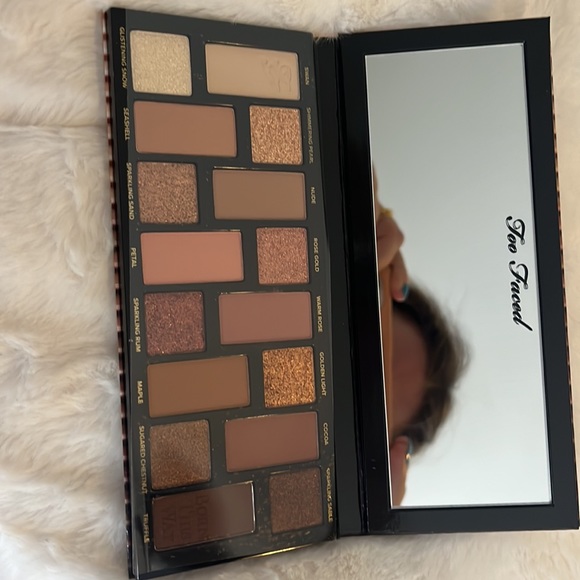 Too Faced The Natural Nudes Eyeshadow Pallet NWT - Picture 3 of 3